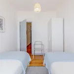 Alfama Central Apt With Open Air - Up To 30 Guests