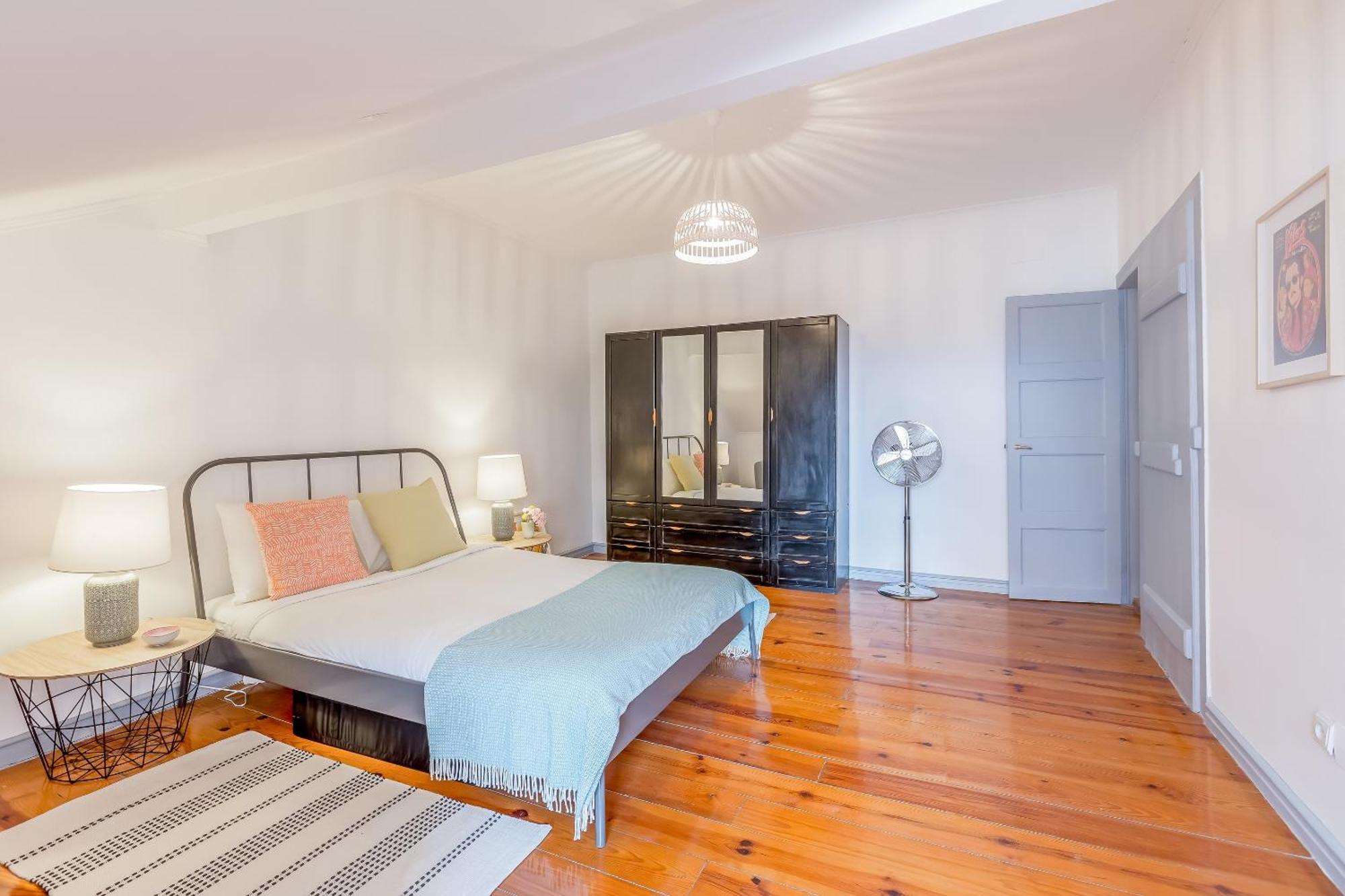 Alfama With Open Air - Up To 30 Guests Apartment