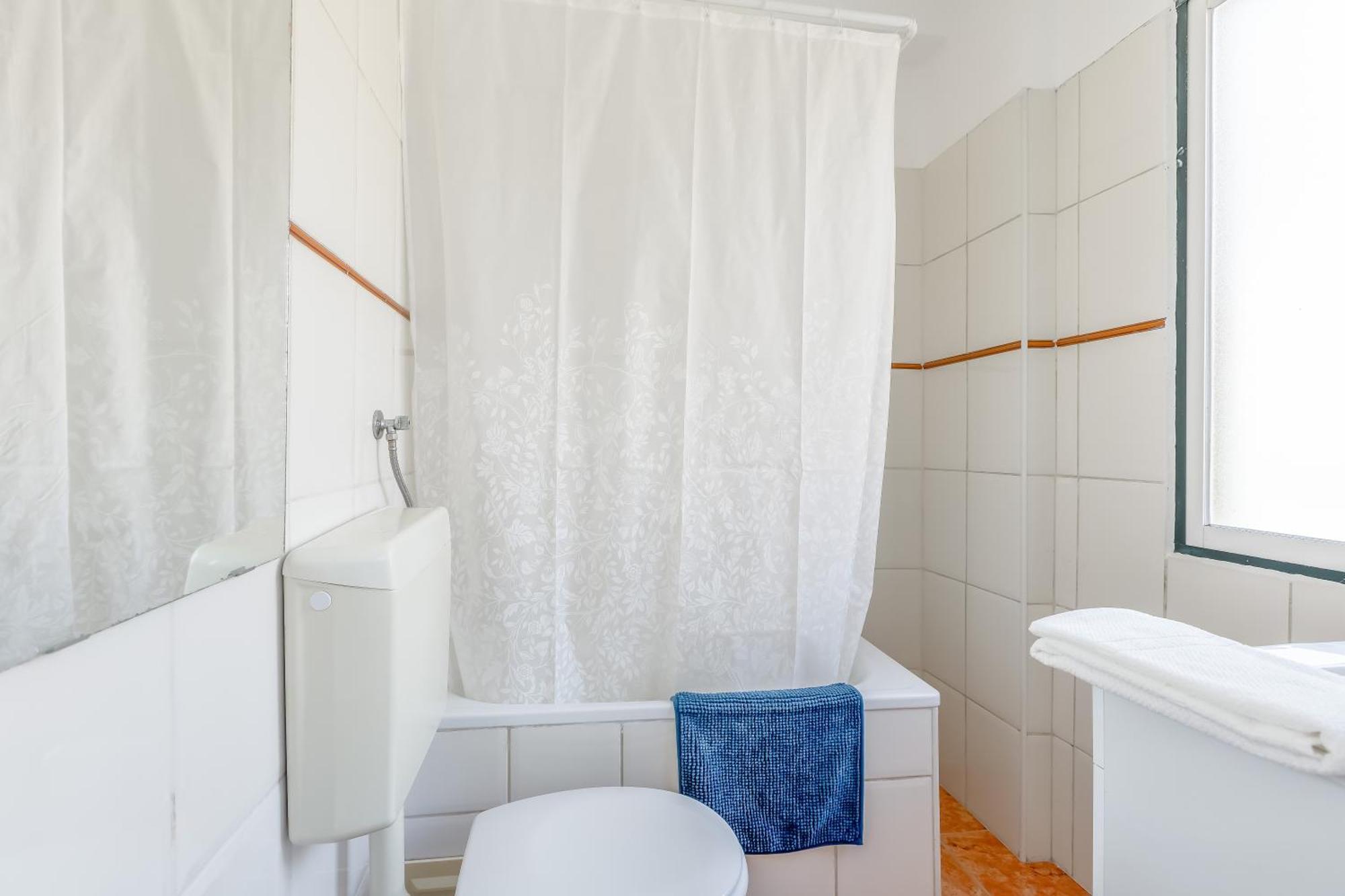 Alfama With Open Air - Up To 30 Guests