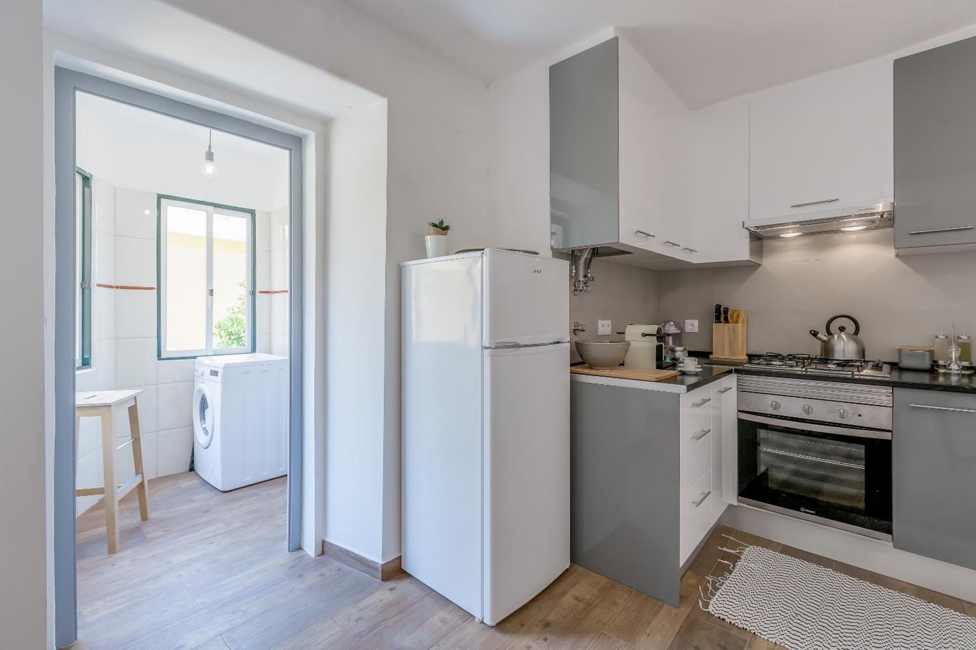 Alfama With Open Air - Up To 30 Guests *