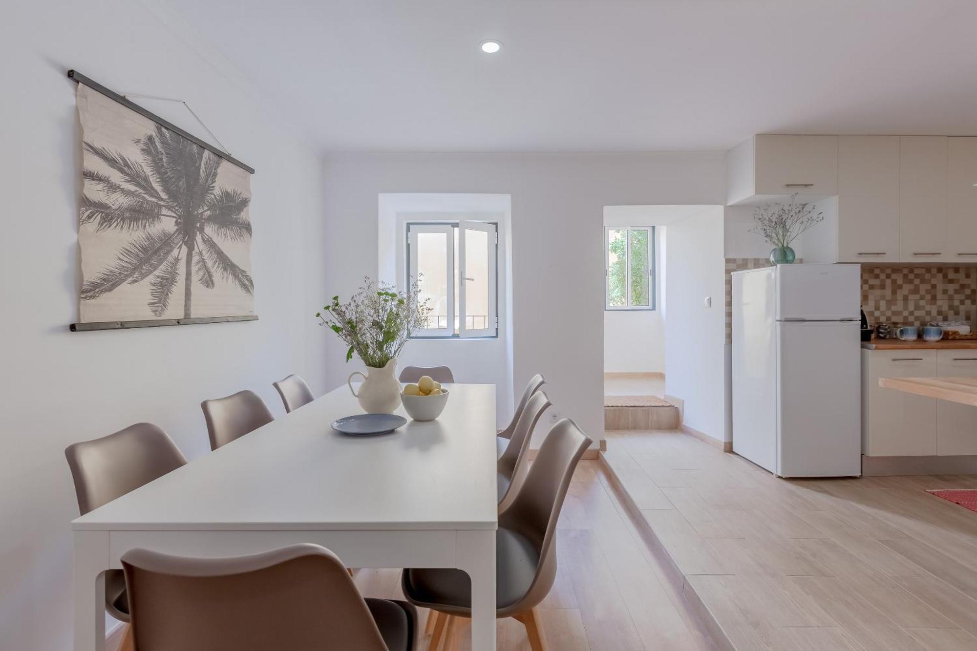 Alfama With Open Air - Up To 30 Guests Apartment *